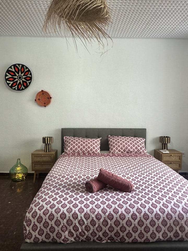 Vibrant Coliving Community for Digital Nomads in Central Valencia's L'Eixample