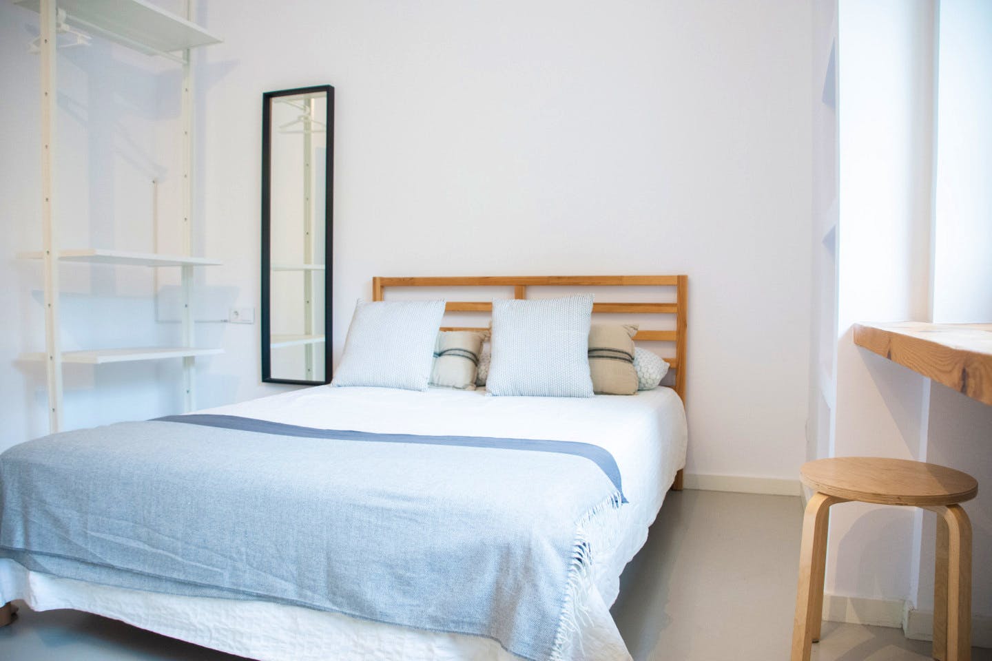 Stylish Coliving Room in Vibrant Gràcia