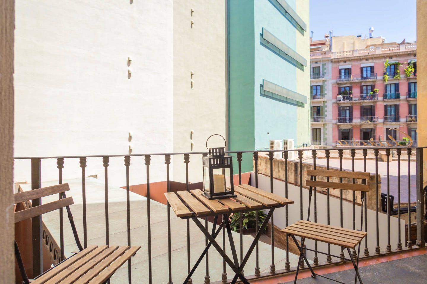 Modern Coliving in Eixample with Designer Amenities & Prime Location
