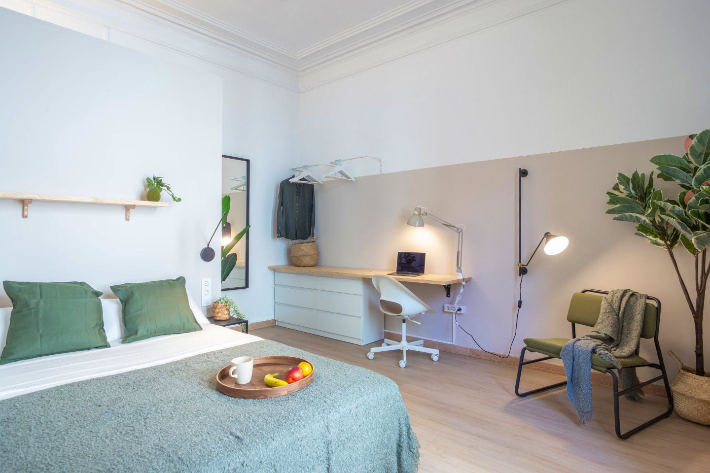 Modern Coliving in Eixample with Designer Amenities & Prime Location