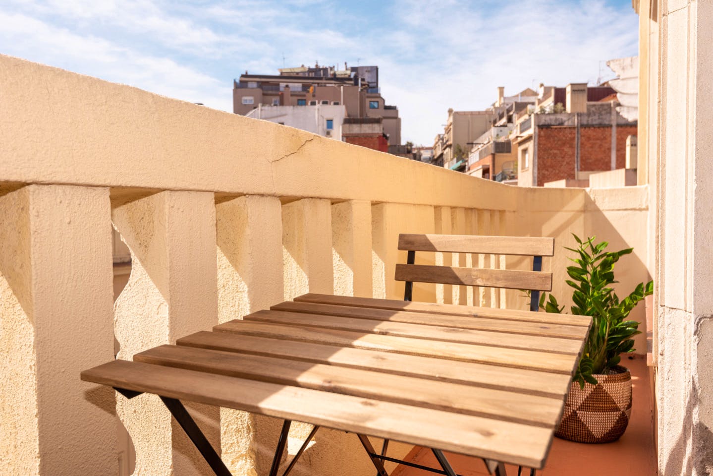 Luxurious Penthouse Coliving with Terraces in Elegant Sant Gervasi