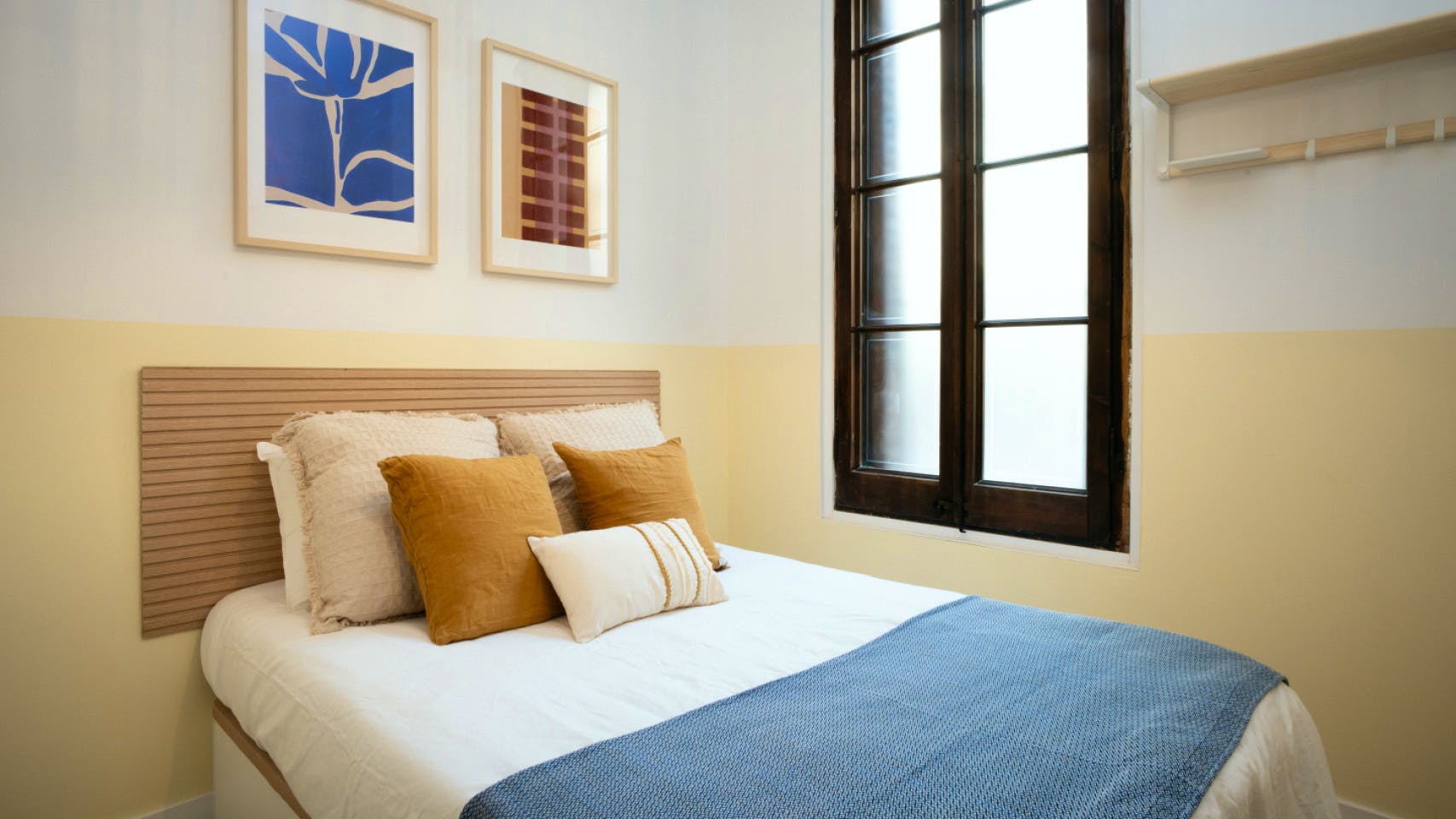 Modern apartment located in the charming and vibrant neighborhood of Gràcia