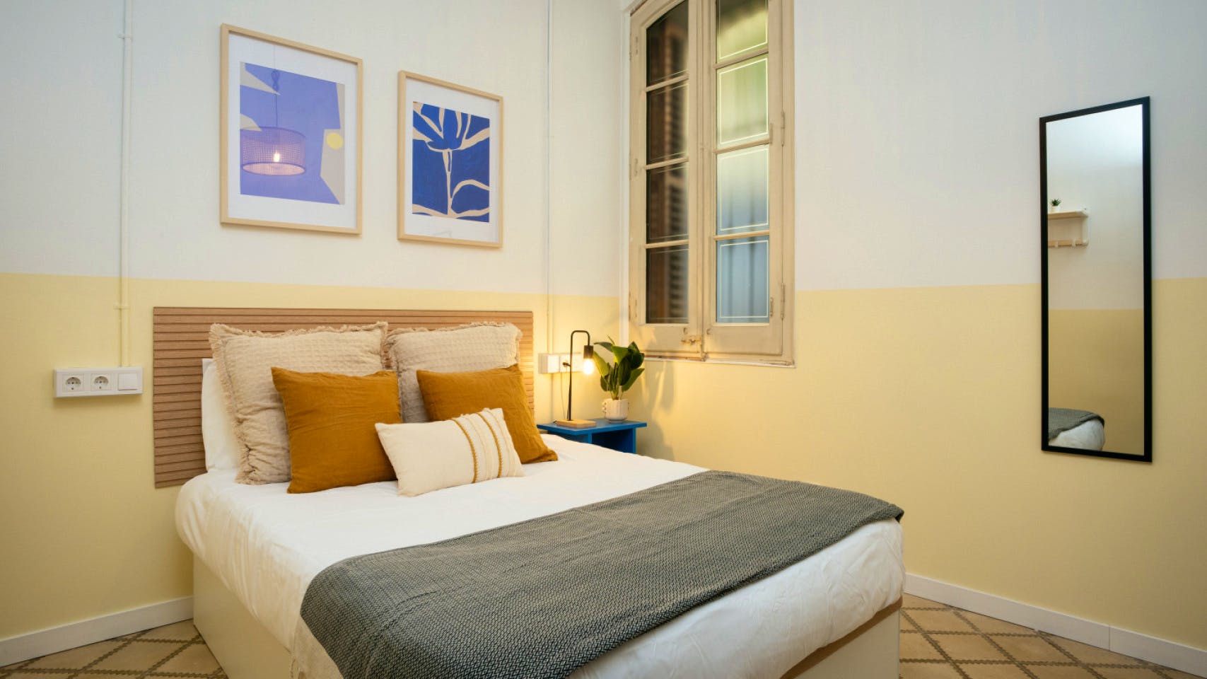 Modern apartment located in the charming and vibrant neighborhood of Gràcia