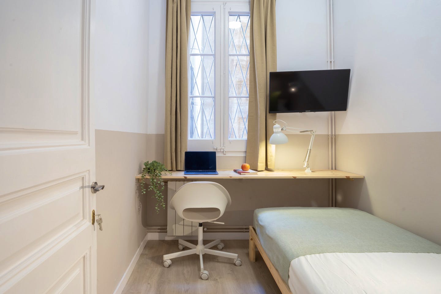 Bright Designer Flat in Historic Sant Andreu Neighborhood