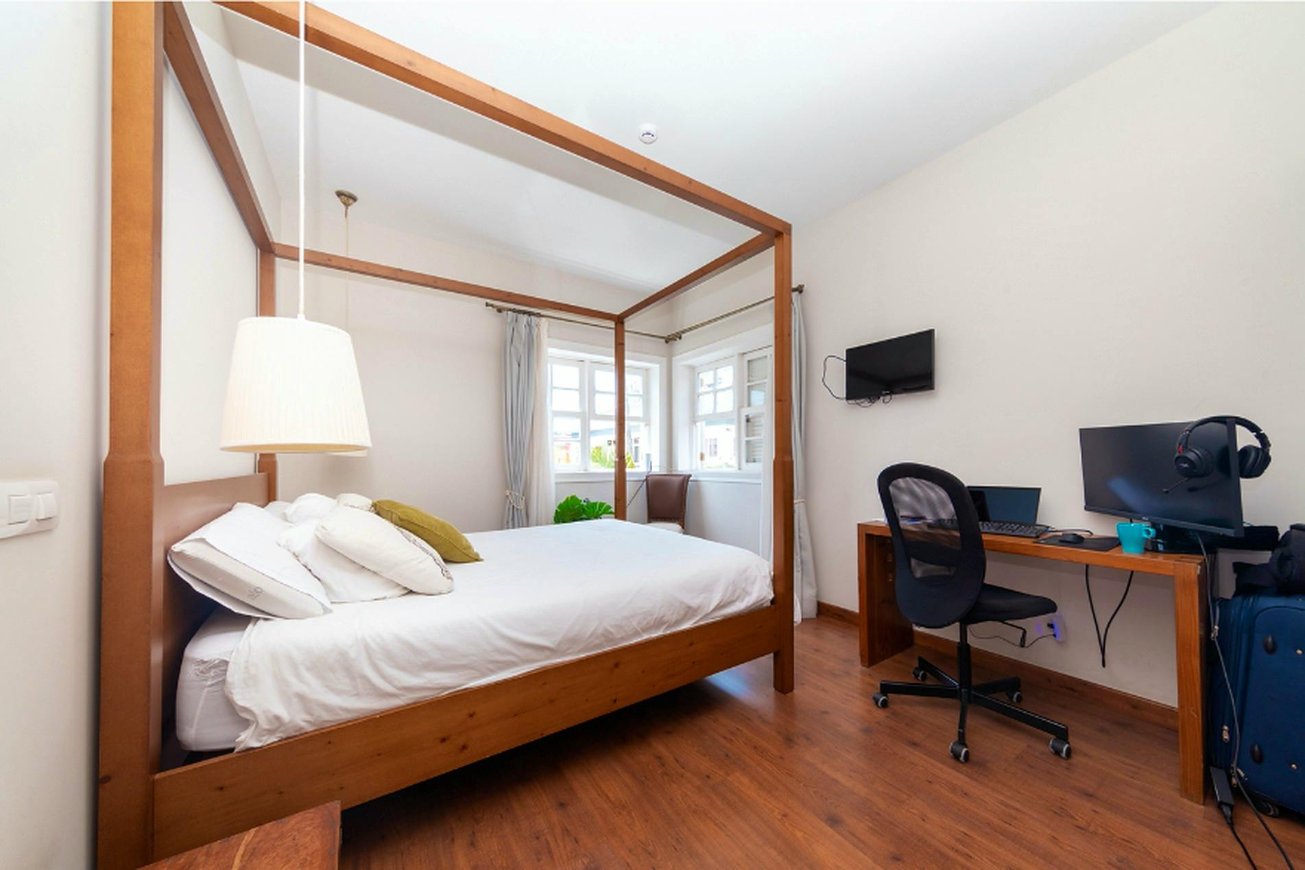 Renovated Complex w/ Workspace + Terrace